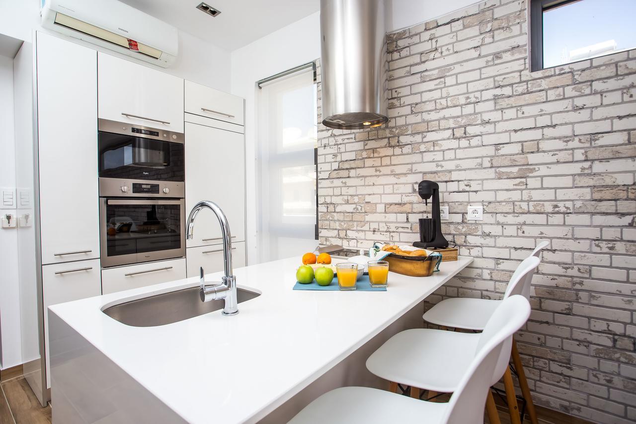 Yianna's Flat Apartment